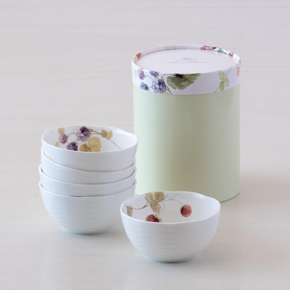 NARUMI Lucy Garden 11cm Bowl and Plate Set with Berry Stylish and Cute Relief Perfect for and Other Microwave and Dishwasher Gift Boxed and Gift