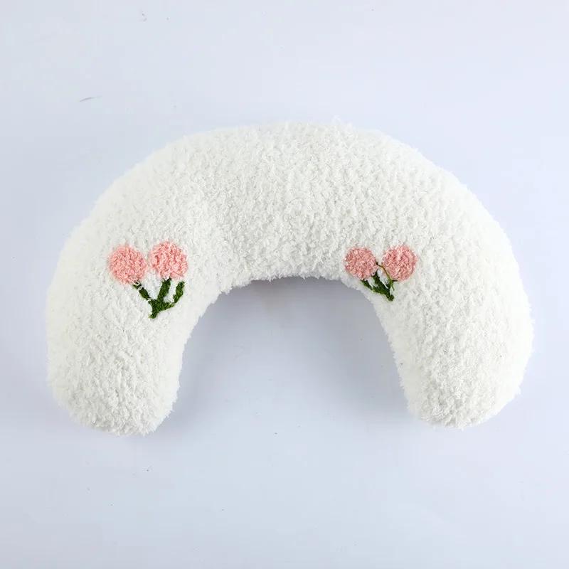 Little Pillow for Cats Fashion Neck Protector Deep Sleep Puppy U-Shaped Pillow Cat Kitten Headrest Dog Sleeping Pillow