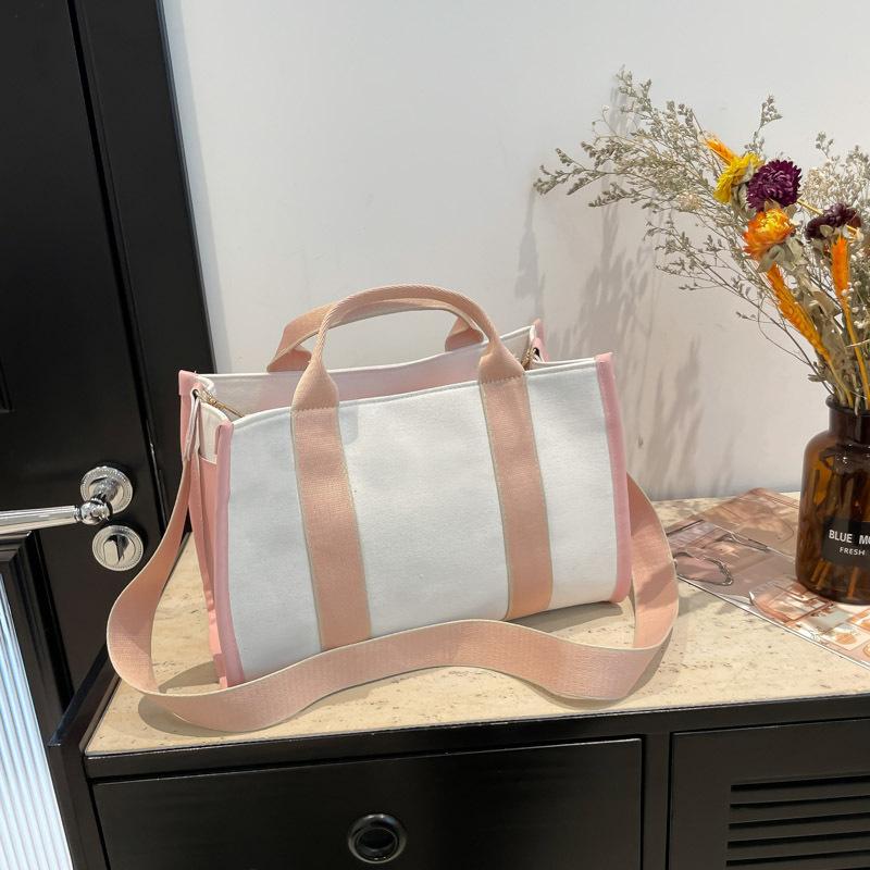 Niche design large-capacity handbag women's winter new fashion commuter shoulder messenger tote bag