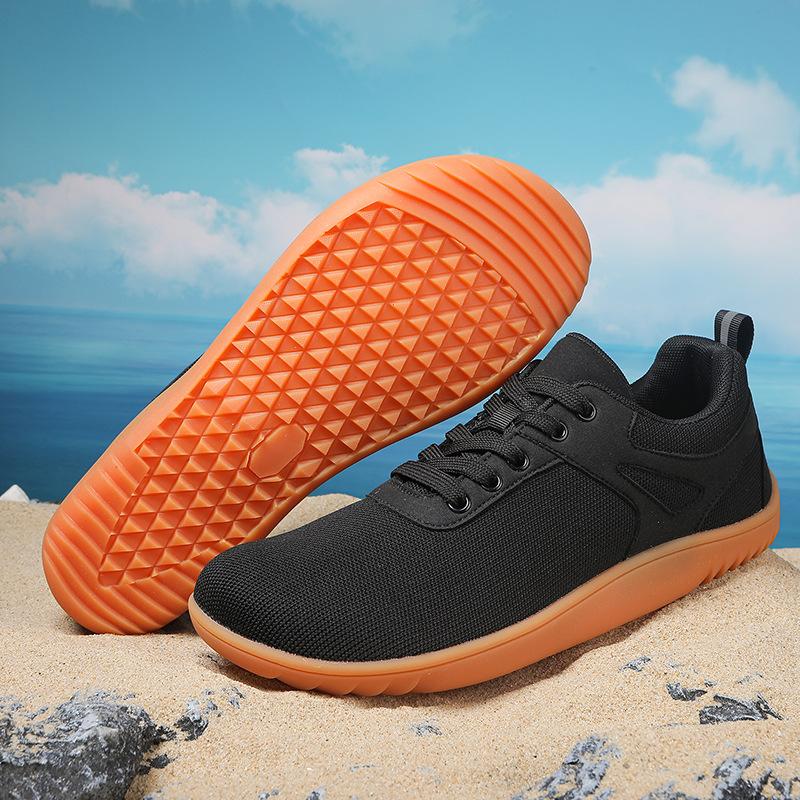 

2024 нові бігові спортивні м якопідошовні кімнатні босоніжки для чоловіків і жінок, повсякденне взуття, дихаюче сітчасте взуття з летючим плетінням 44