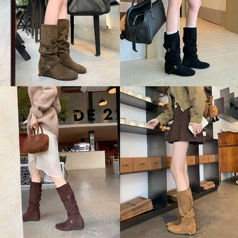 Women's 6CM Inner Height Retro Western Knee-High Cowboy Boots with Round Toe, Buckle Strap, and Soft Ruched Design.