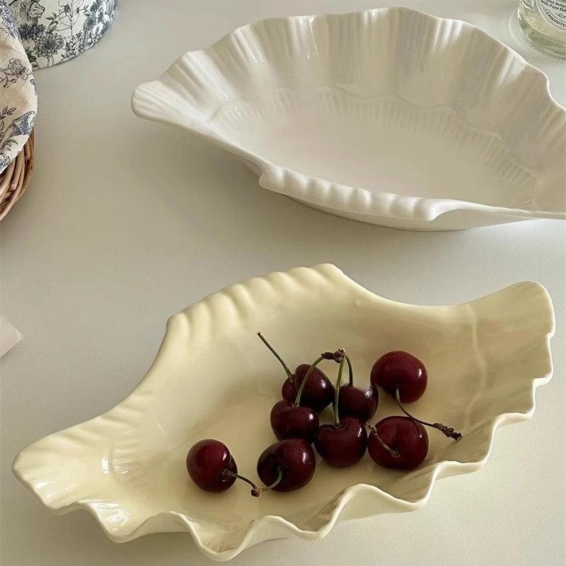 Velký talíř s mušlemi ~ Francouzský vintage reliéfní keramický úložný talíř ve tvaru mušle, ovoce, dezert, miska na drobnosti, bytové doplňky, tácy
