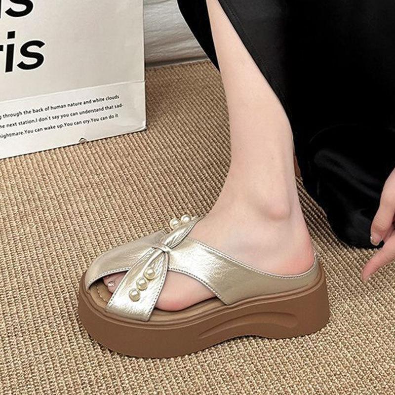 Fashion Temperament Versatile Pearl Hollow Girls Bag Head Slippers Summer 2025 New Wear Sandals Breathable Slippers