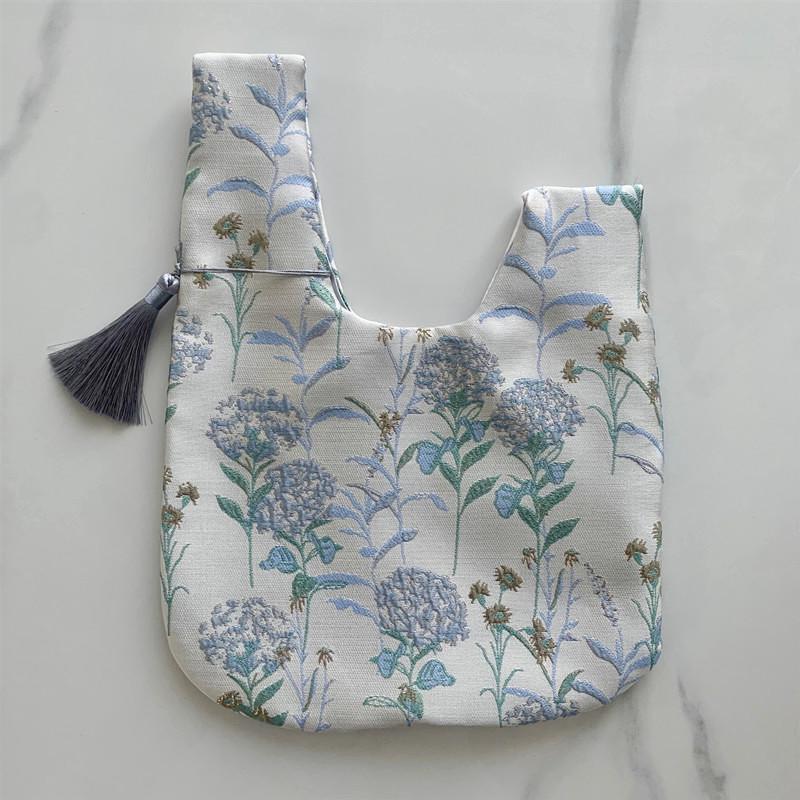 Gold Thread Jacquard Tassel Wristlet - Chinese Style Gift Handbag with Furoshiki Packaging