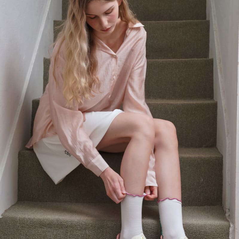 STUDIO SOCKSTOP Two-Way Ruffle Crew Socks