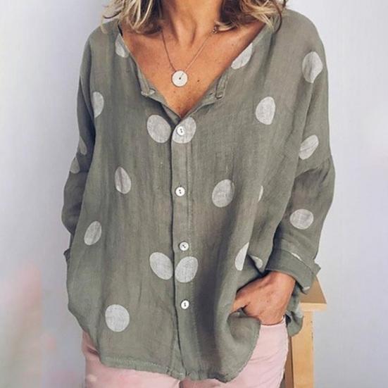 

Свободная рубашка большого размера с принтом. Летняя рубашка с планкой и длинным рукавом в горошек.