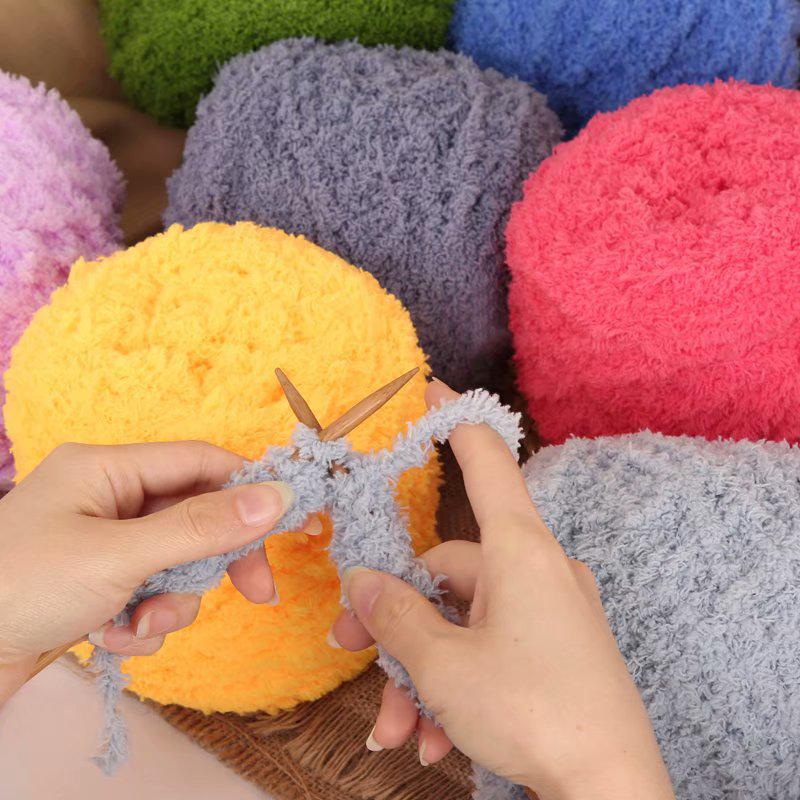 Dreifädiges Korallenfleece Flauschgarn für handgestrickte Chunky Schals und Handtücher