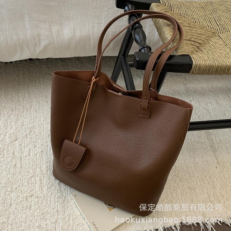 Large Capacity Bag Women's 2025 New Trendy High-end Light Luxury Niche Shoulder Bag Commuter Tote Bag Mother and Child Bag