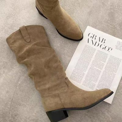 Замшеві жіночі чоботи на середньому підборі Модні гострі туфлі челсі до середини гострого носа Зима 2024 Модні гострі туфлі Botas Mujer