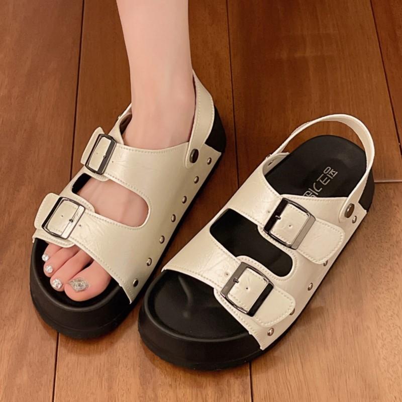 Fashion 2025 Summer Thick Soled Anti Slip Retro French Style Beach Roman Sandals Women Rivets Flat Platform Half Slippers for Outdoor