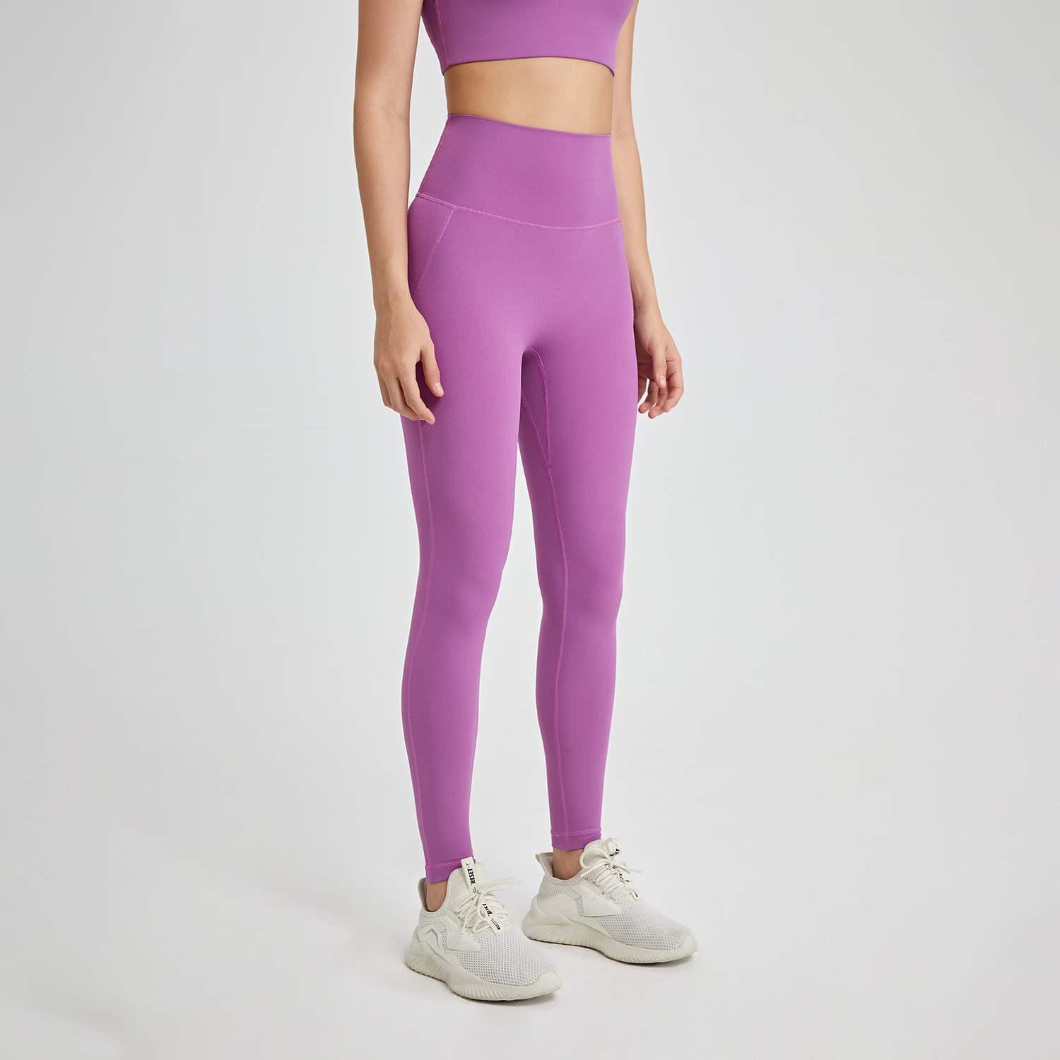 

Seamless No-Show Yoga Pants with Back Pocket – Nude Feel, Peach Lift, Tight Fit for Fitness Medium