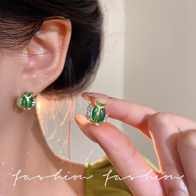 

2025 High-End Silver Flower Earrings - Spring & Summer Collection for Women