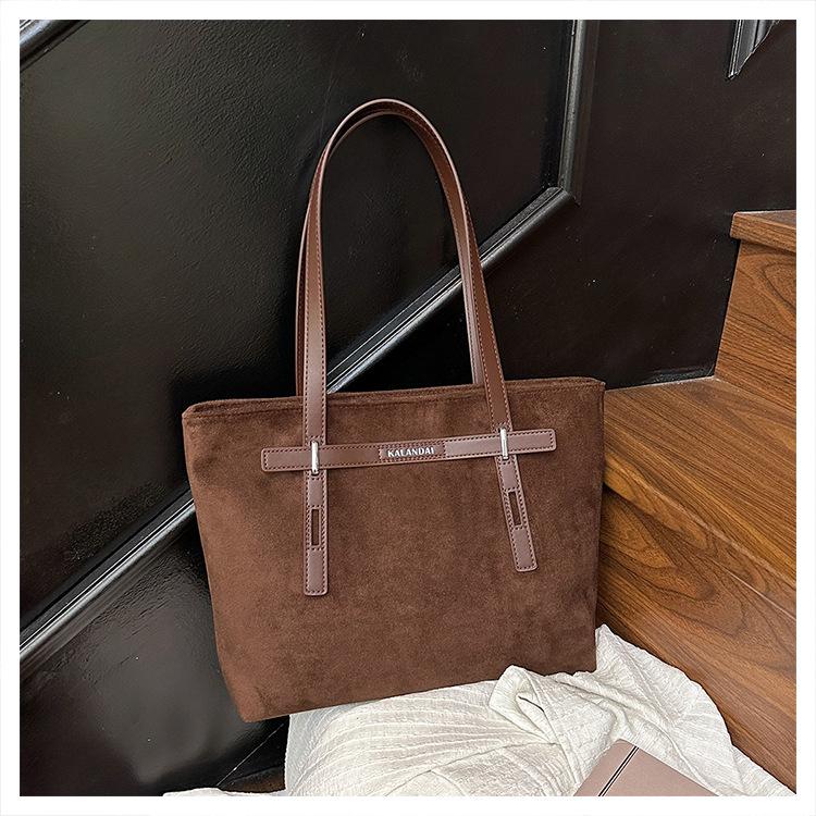 

2025 Versatile High-End Retro Tote Bag - Large Capacity for Autumn/Winter 30*10*25 кавовий