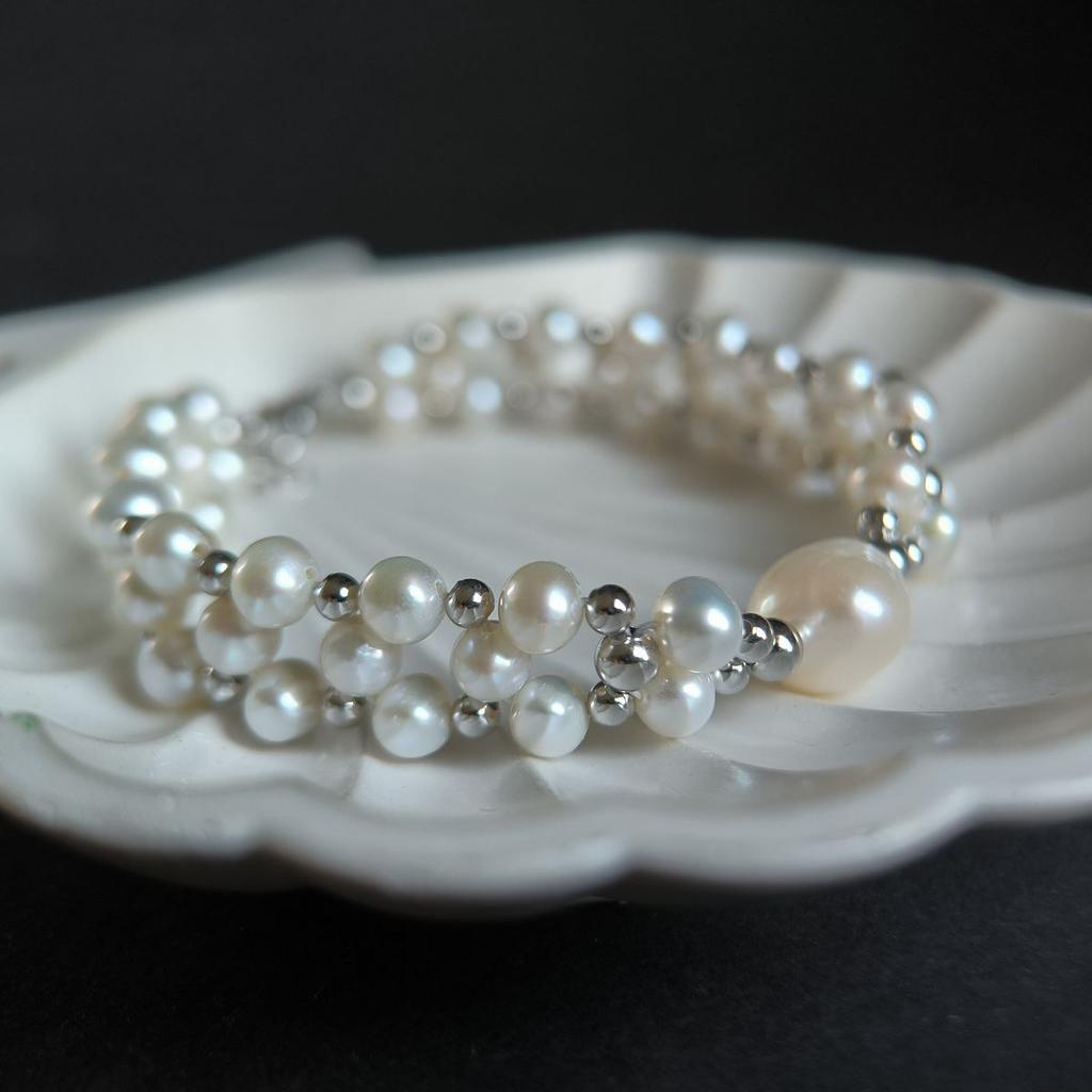 Silver Bracelet with Natural Baroque Pearls, Item Weight 15.82 Gr (2185215)