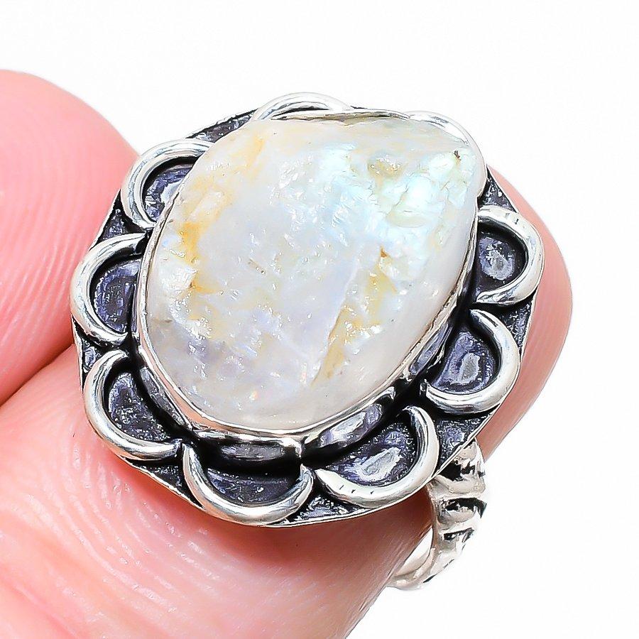 

Moonstone Rough Gemstone 925 Sterling Silver Jewelry Ring Size 7 v0n99 7 белый