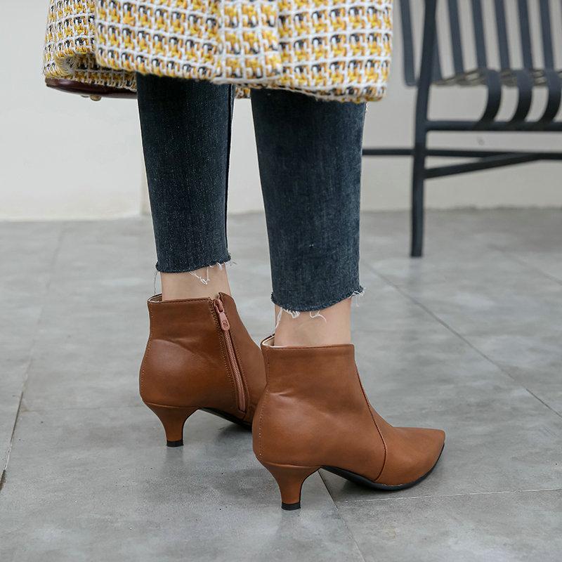 Short boots for women in autumn and winter 2025 with plush fashion and ankle boots for women