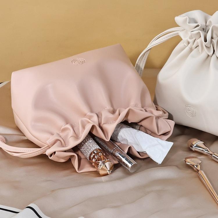 Ins Drawstring Makeup Bag Woman Cosmetic Bag Large Capacity Skincare Storage Bags Portable Handbag Travel Cosmetic Organizer