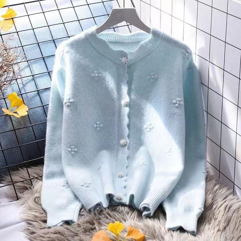 Korean Autumn and Winter New Beaded Fashionable Knitted Cardigan Women's Design Sense Three-dimensional Small Flower Sweater Women's Coat