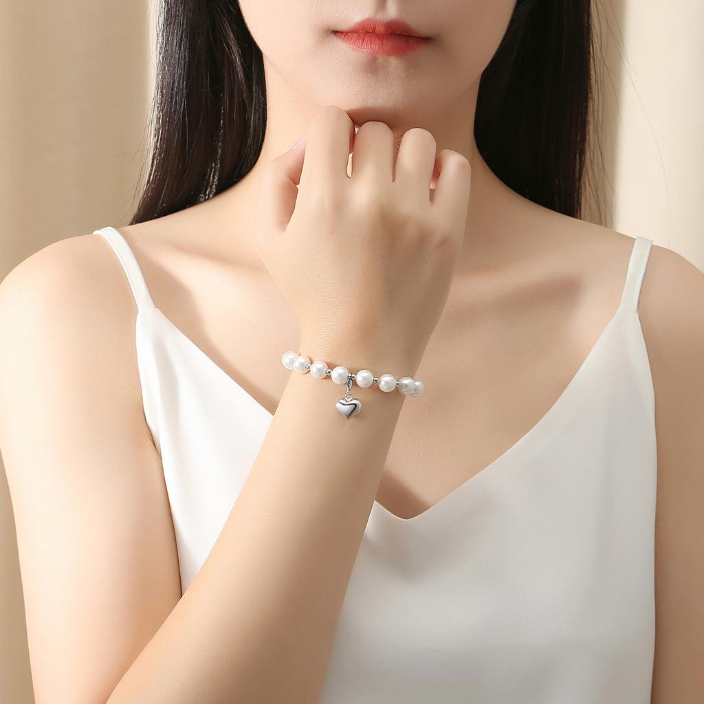 S925 Silver Lätt Lyx Stil Kärleksarmband Dammode Syntetisk Pärlsmycke Polerad Slät Hjärtformad Pärlsmycke