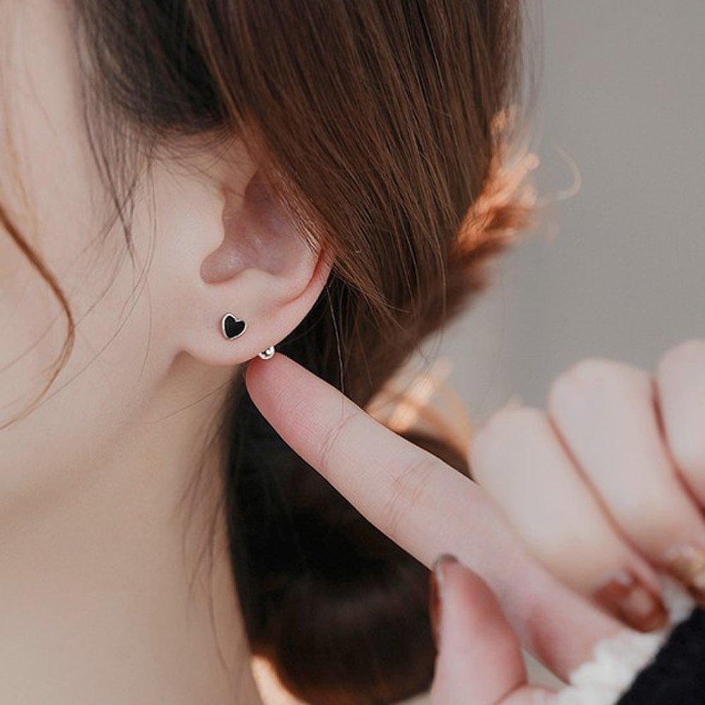 Barif Rose Gold Black Onyx Piercing