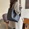 2023 Retro Textured Large Capacity Casual Shoulder Tote Handbag for Women
