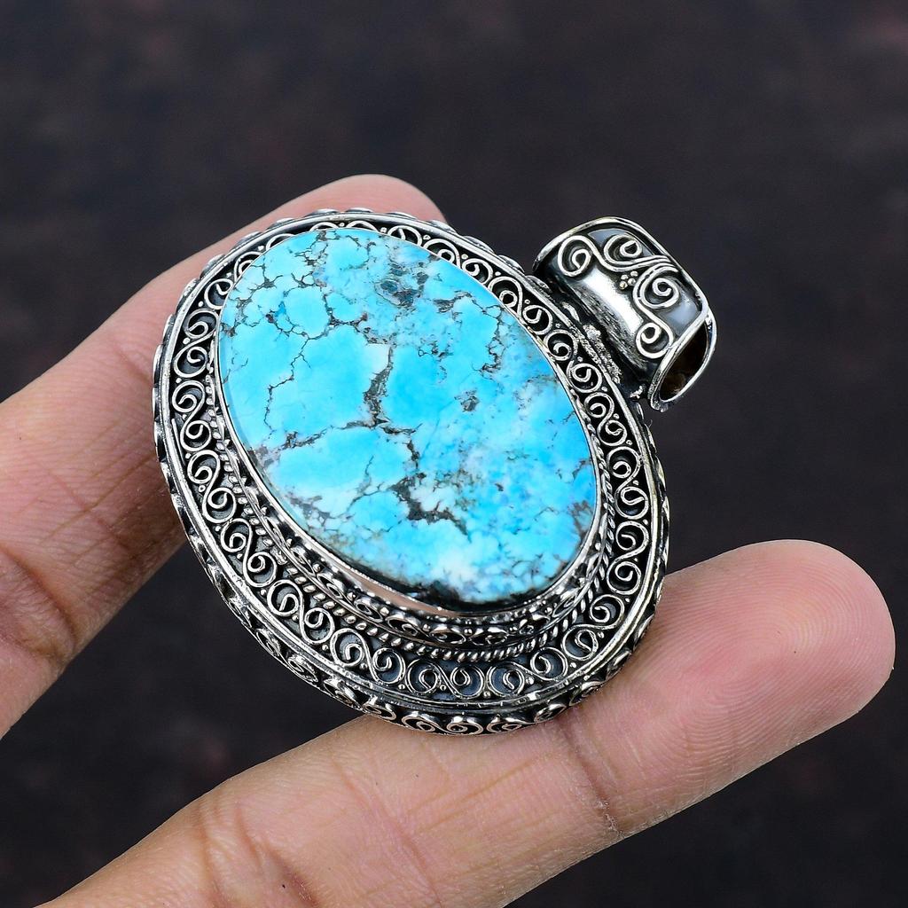 Tybetański Turkusowy Wisiorek z Kamieniem Szlachetnym Ręcznie Robiona Biżuteria Wisiorek ze Srebra Próby 925 Wisiorki w Stylu Vintage Biżuteria z Tybetańskim Turkusem Prezent na Rocznicę