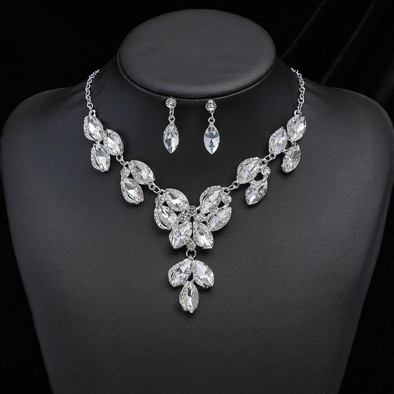 Accessories, Necklaces, Earrings, Sets For Women, Retro Electroplated Alloys, Exaggerated Artificial Gemstones.
