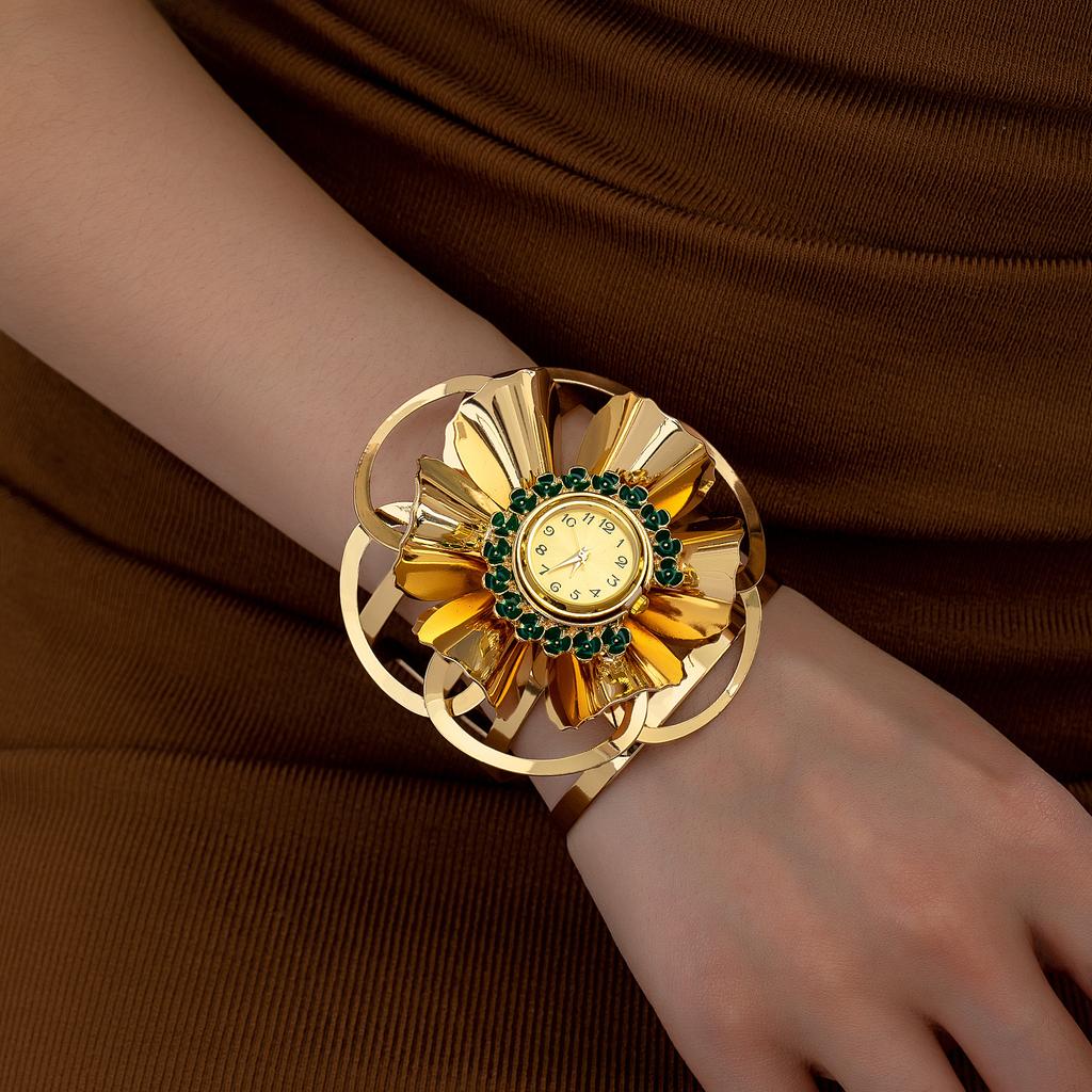 Modische Perlenarmbänder für Damenschmuck