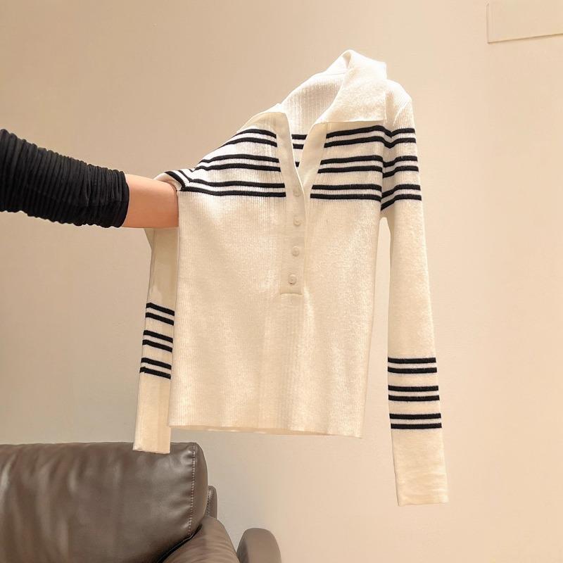 Contrasting Striped Knitted Long-sleeved Bottoming Shirt with Women's Autumn Clothes, New Semi-open Neck Long-sleeved High-end Top
