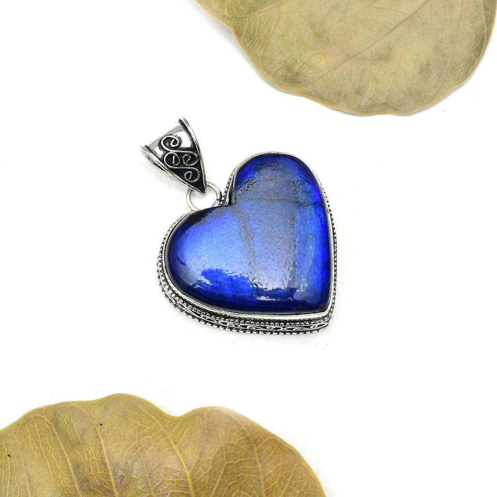 Blue Color Labradorite Gemstone Pendant : 925 Sterling Silver Handmade Jewelry Pendant
