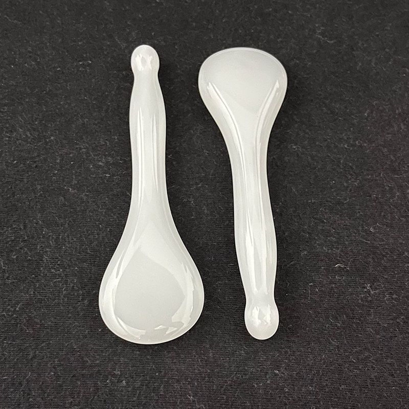 Natural Jade Scrapping Plate Beauty Shaving Board Lifting and Tightening Pull Tendons Scrapping Plate Universal for Entire Body Shaving Board Surface