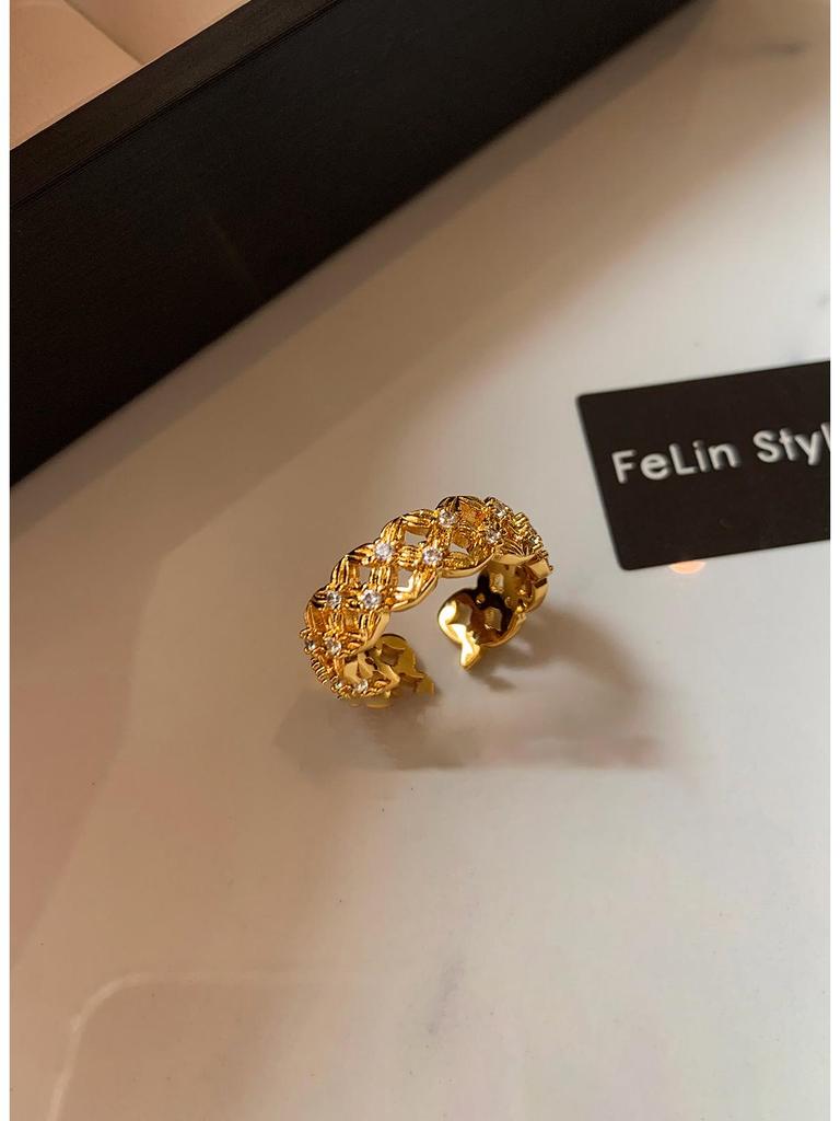 18k Gold Plated Zircon Ring: Exquisite Luxury Openwork Design, High-End Hand Jewelry.