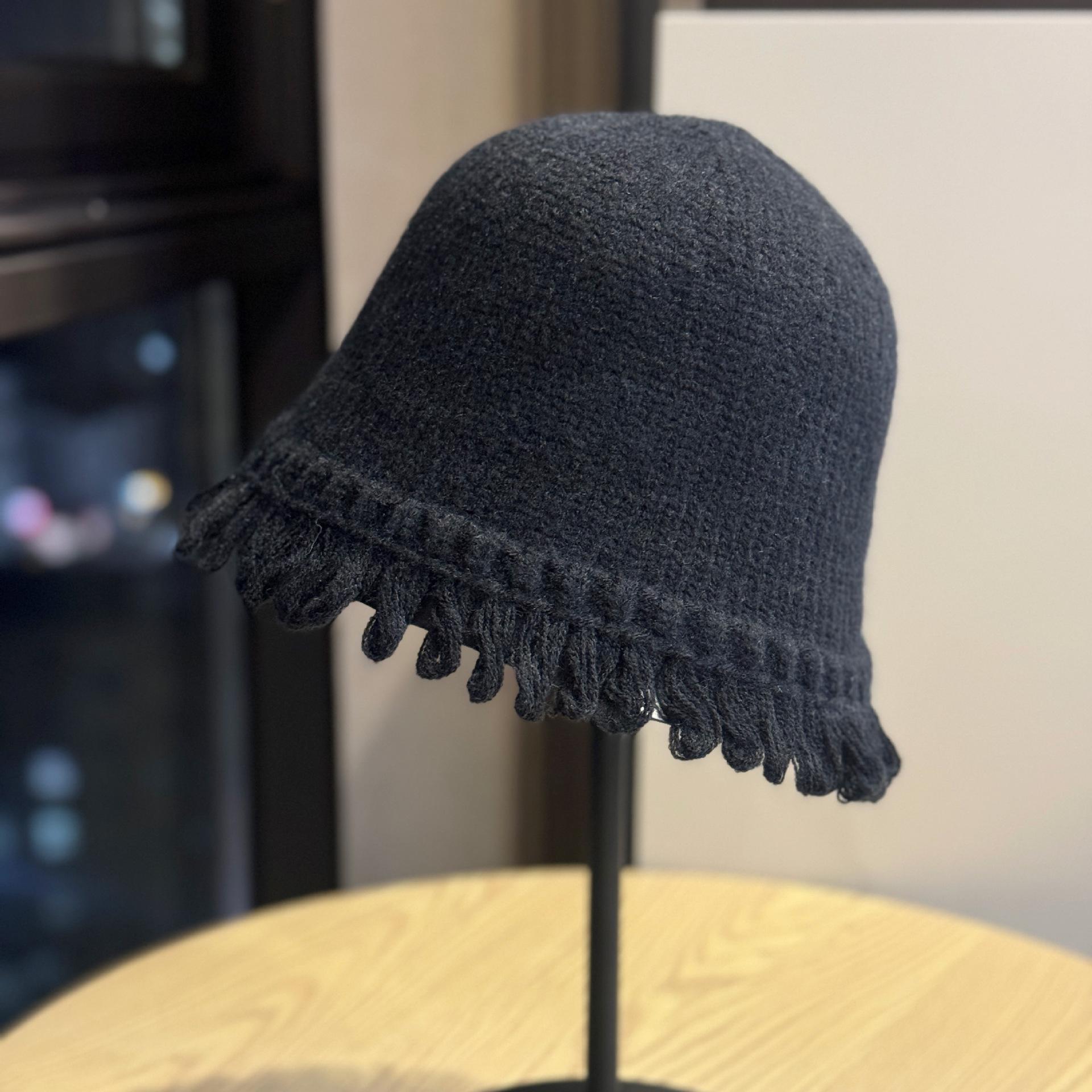

New women s fisherman hat, Korean version, autumn and winter knitted bucket hat, niche design with tassel edges, fashionable woolen hat, versatile Adult54-60Average Size чёрный