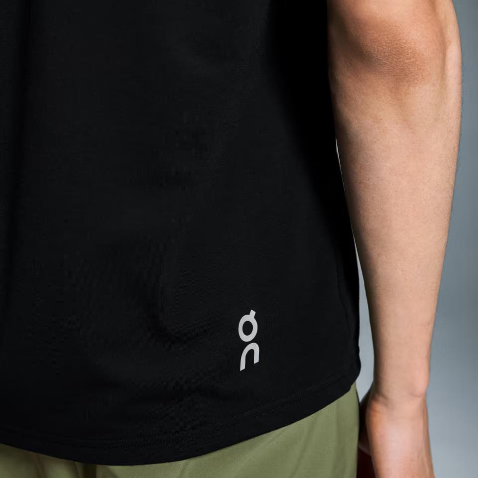 On Running Comfortable Soft Moisture-Wicking Short Sleeve T-Shirt Men Tops Black 1ME30370553