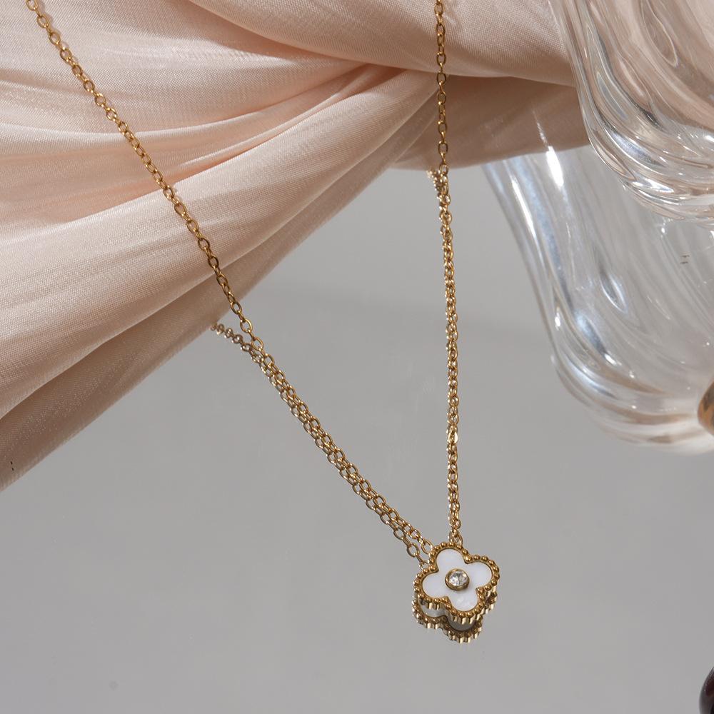 

Ожерелье Счастливый четырехлистный клевер из титановой стали, легкая роскошь, ощущение высокого класса, женский тренд, двусторонний дизайн, ожерелье на ключицу, ювелирные изделия