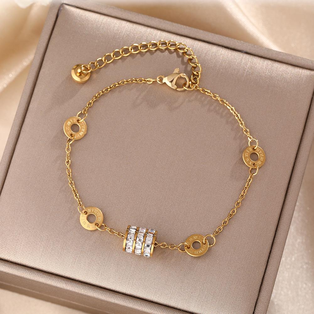 Luxe Titanium Staal Vierbladig Klaver Armband in Koreaanse Stijl met Ingelegde Diamanten voor Vrouwen - Kleurvast