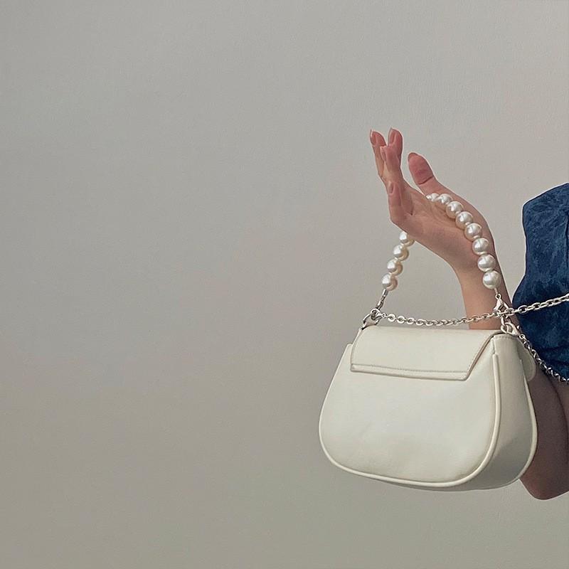 Sac à bandoulière en chaîne de perles pour femme Design de niche Plissé Doux Sac à main Sac bandoulière Clutch de soirée Socialite