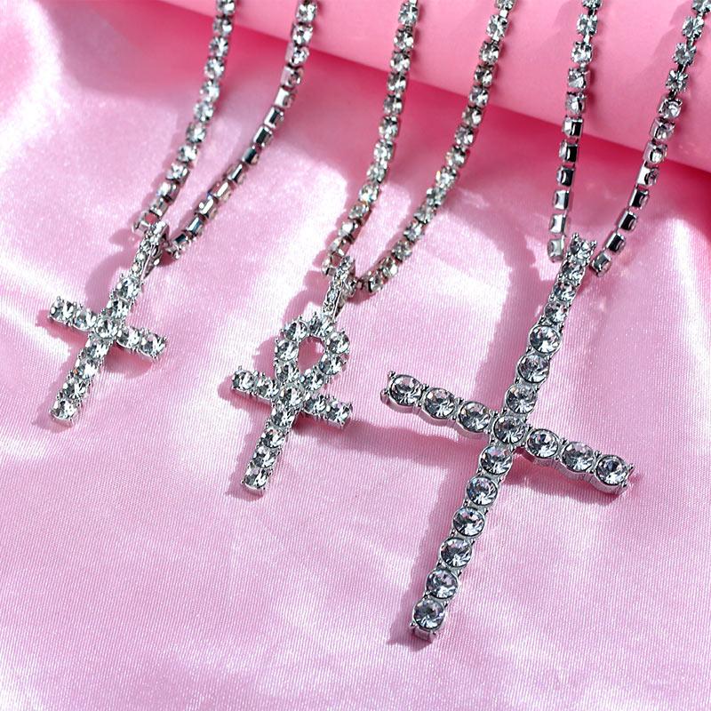 Punk Hip Hop Rhinestone Cross Pendant Necklace for Women Men Bling Iced Out Crystal Chain Choker Necklace Jewelry On The Neck