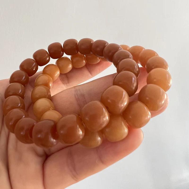 Weathered Buddhist Beads Bracelet with King Kong Knot and Lotus Bodhi Design