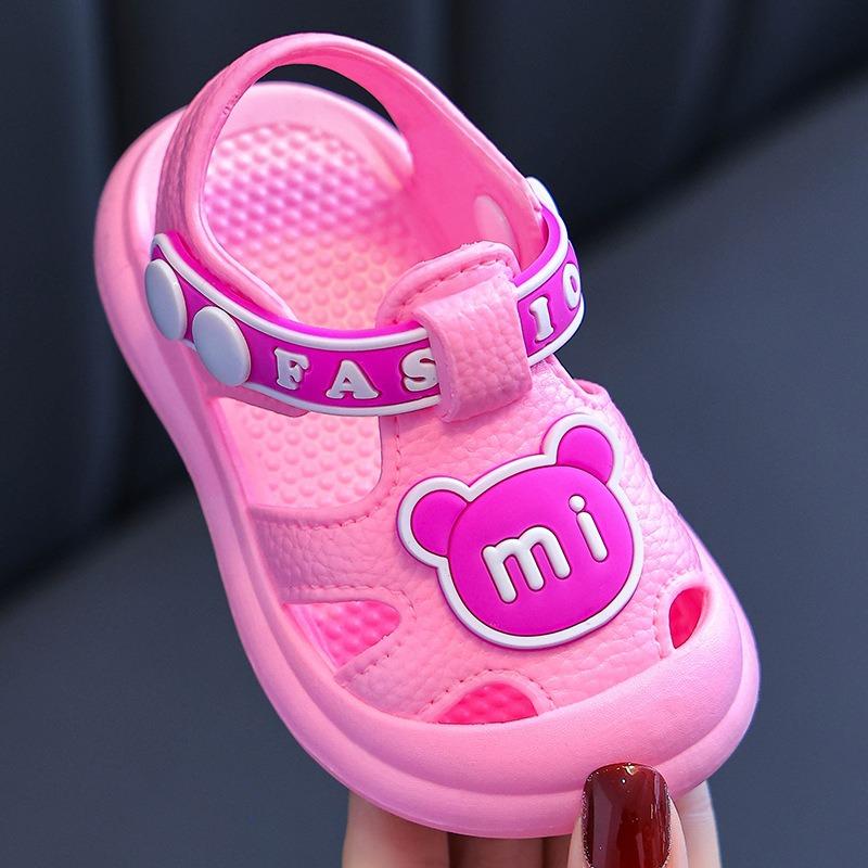 Children's New Summer Style Cartoon Closed-Toe Hole Sandals, Infant Anti-Slip Soft-Soled Sandals/Slippers for Toddlers and Young Children.