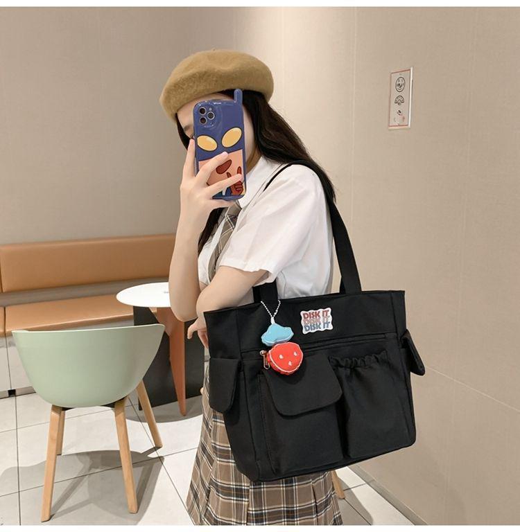 Fashionable Lightweight Mom and Baby Tote Bag with Multi-Compartment Design