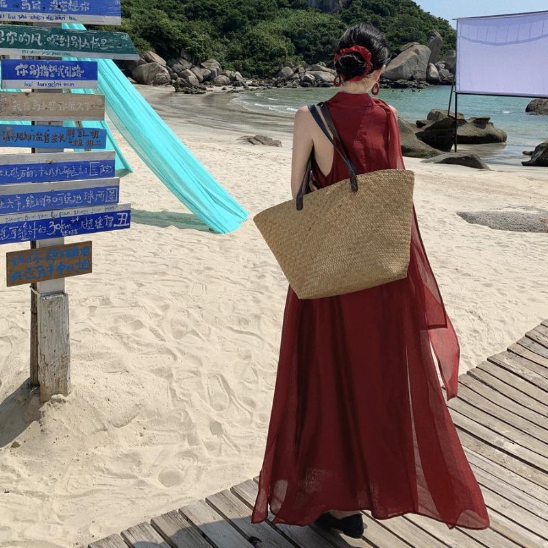 Hepburn's Little Red Dress Is Good-looking Seaside Vacation Dress, The Female Collar Is White, Loose and Elegant, Streamer Fairy Dress.