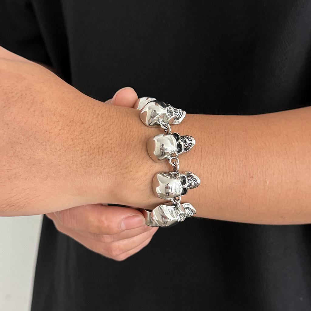 Übertriebenes großes Totenkopf-Armband für Männer Hip Hop Persönlichkeit Retro Halloween Armband Herrenarmband Hand Schmuck