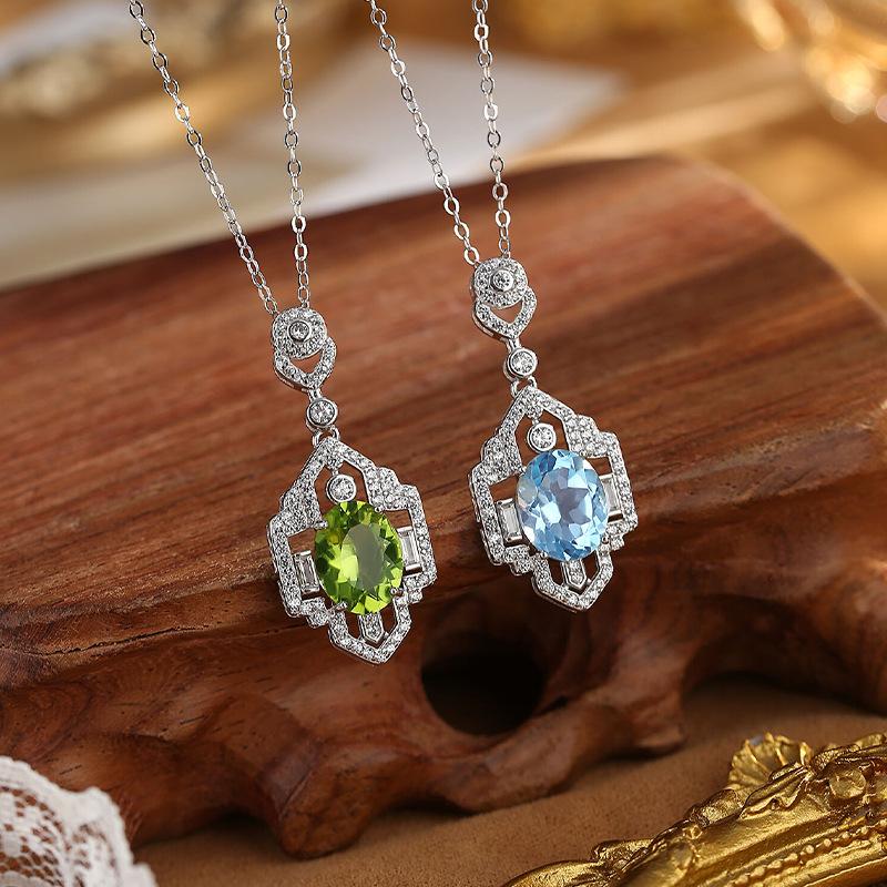 Natural Peridot Retro Pendant S925 Sterling Silver Necklace Women's Light Luxury Crystal Clavicle Chain Jewelry