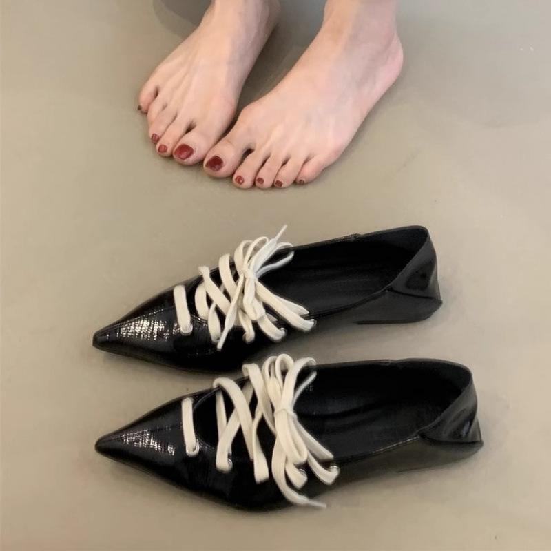 2025 new lace-up two-wear small single shoes niche design shoes French retro pointed head shallow mouth simple bright leather