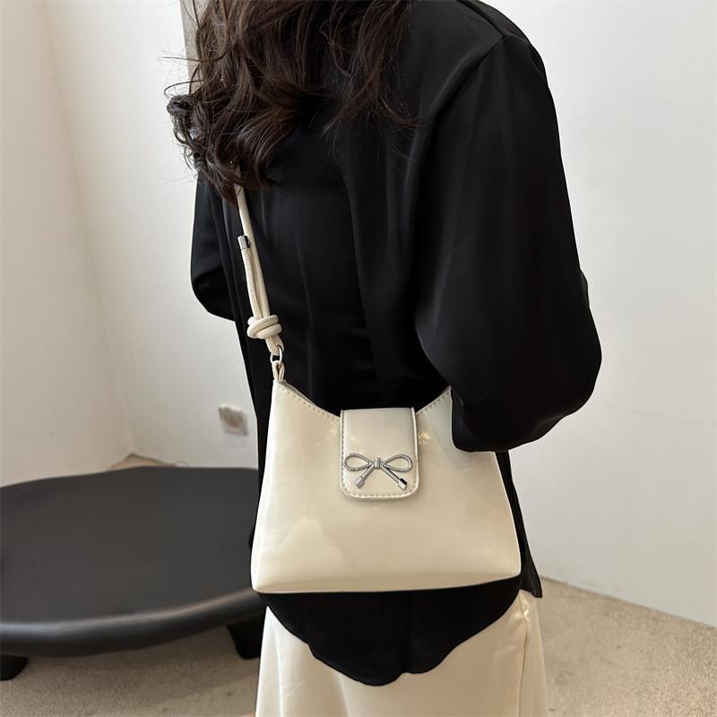 Stylish Korean Style Underarm Tote Bag For Women Trendy Chic Fashionable Everyday Use