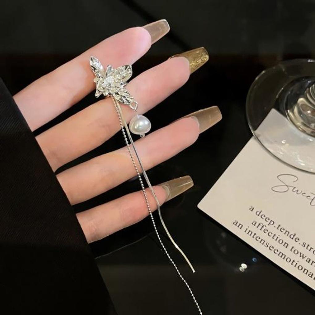 Women's Daily Fashion Greenhouse Ivy Ear Cuff