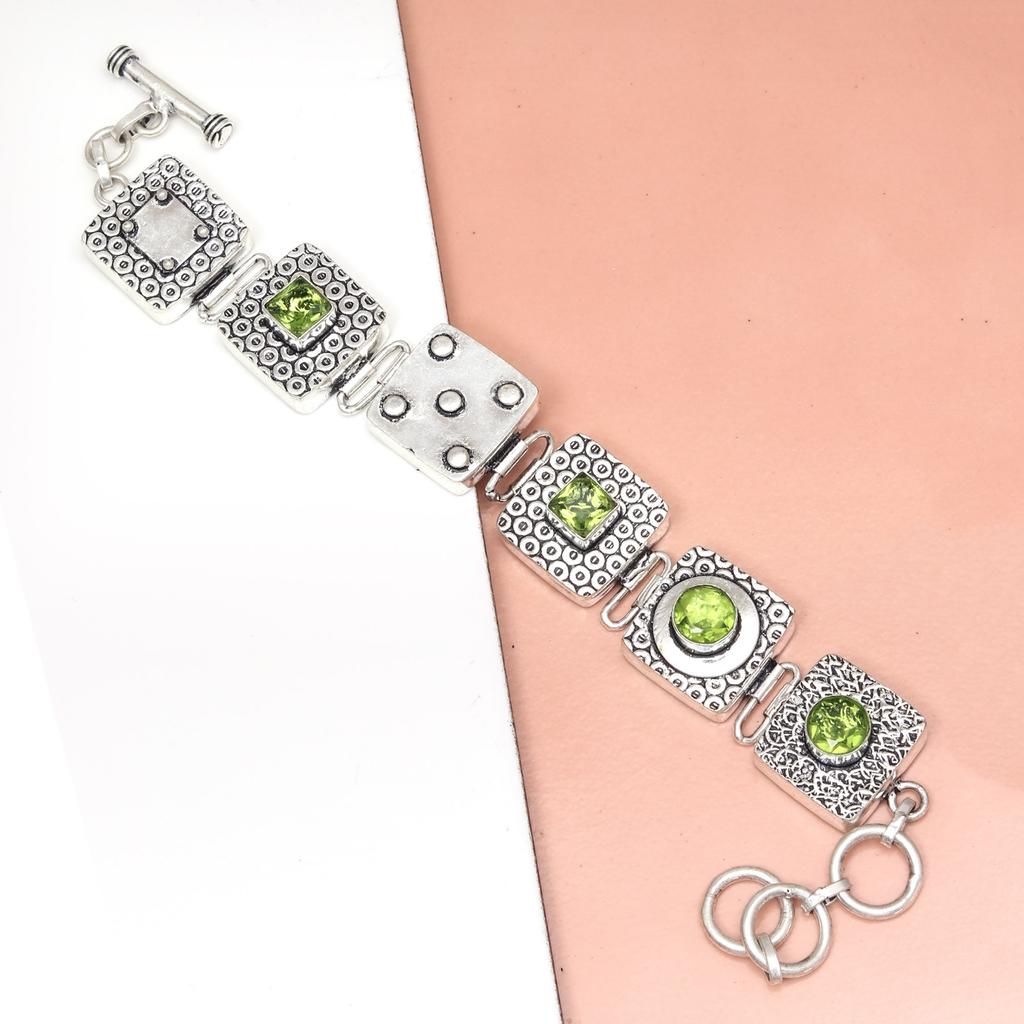 Silver Bracelet Sterling  Peridot Gemstone Quartz Quartz, 7-8" Green