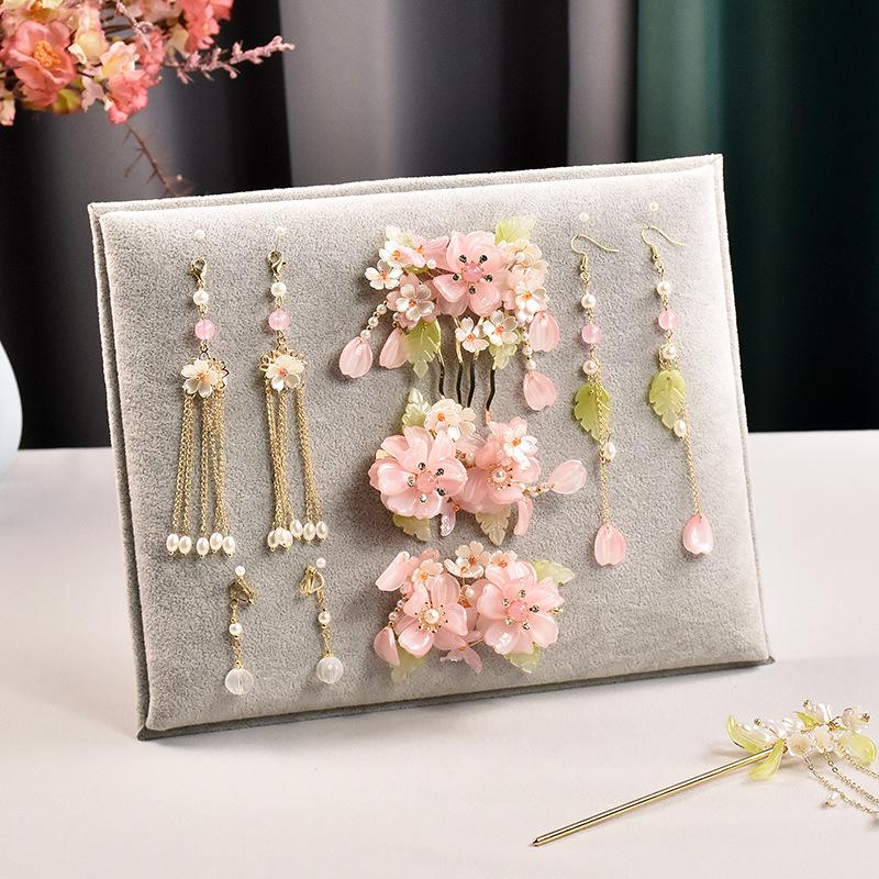 Ancient-Style Hairpin and Jewelry Display Stand with Flannel and Tassel Elements