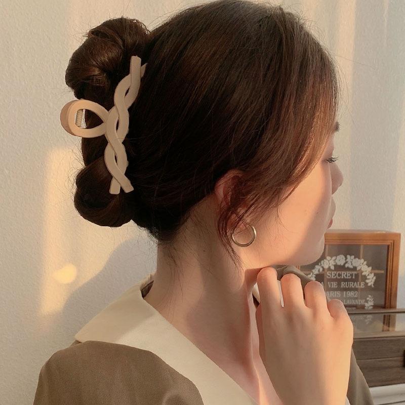 Fashion Frosted Brown Hair Clip  Ladies Temperamen Hairpin Large  Back of Head Shark Clip Korean Style  Hair Accessories